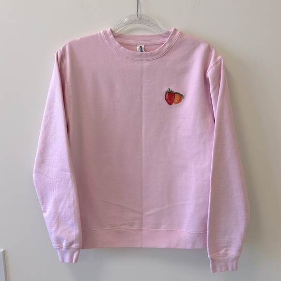Tops - Confetti Sweet • Strawberry & Peach Pink Sweatshirt • Sz S • NEW!